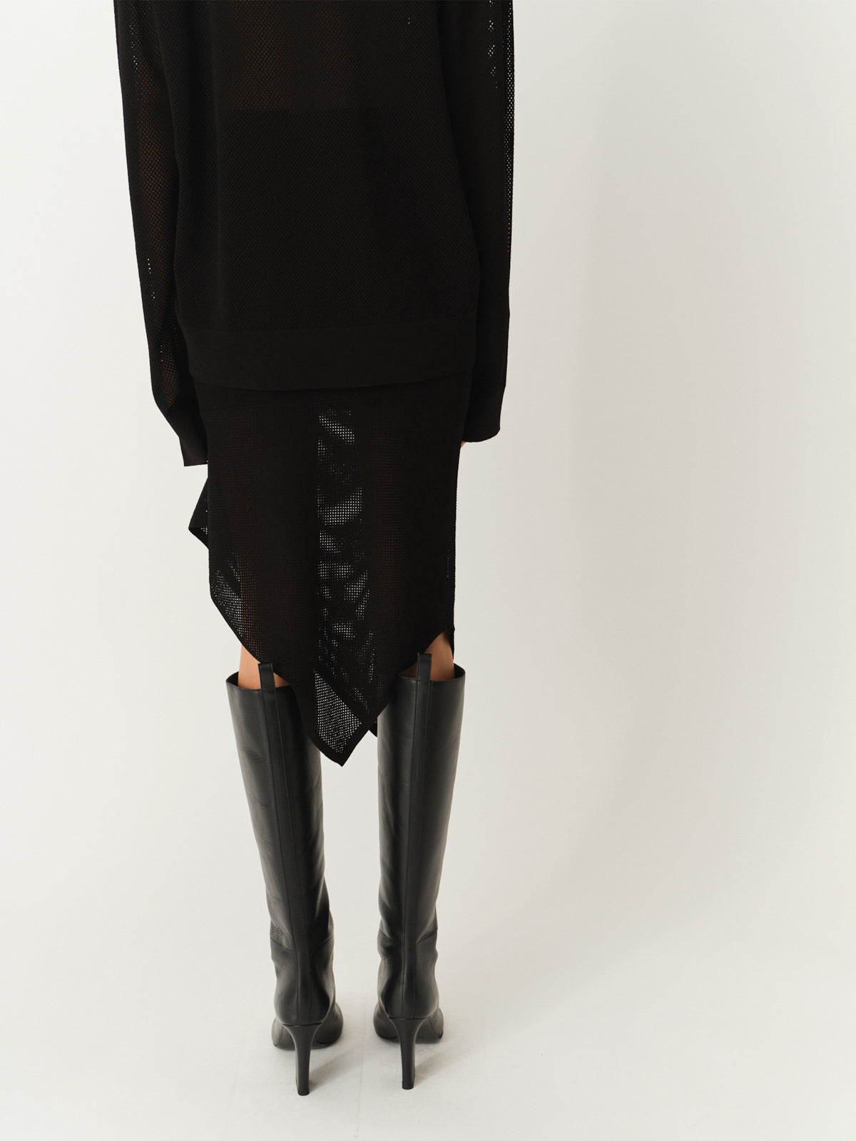 Gonna The Garment
