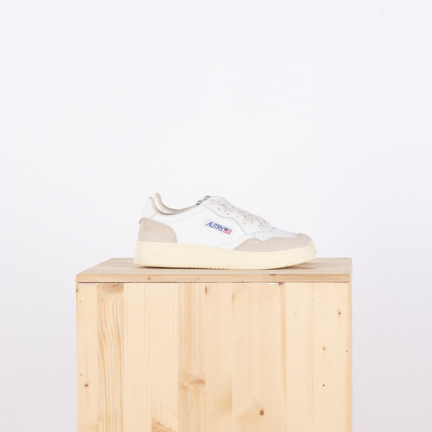 Sneakers Low In Suede Autry