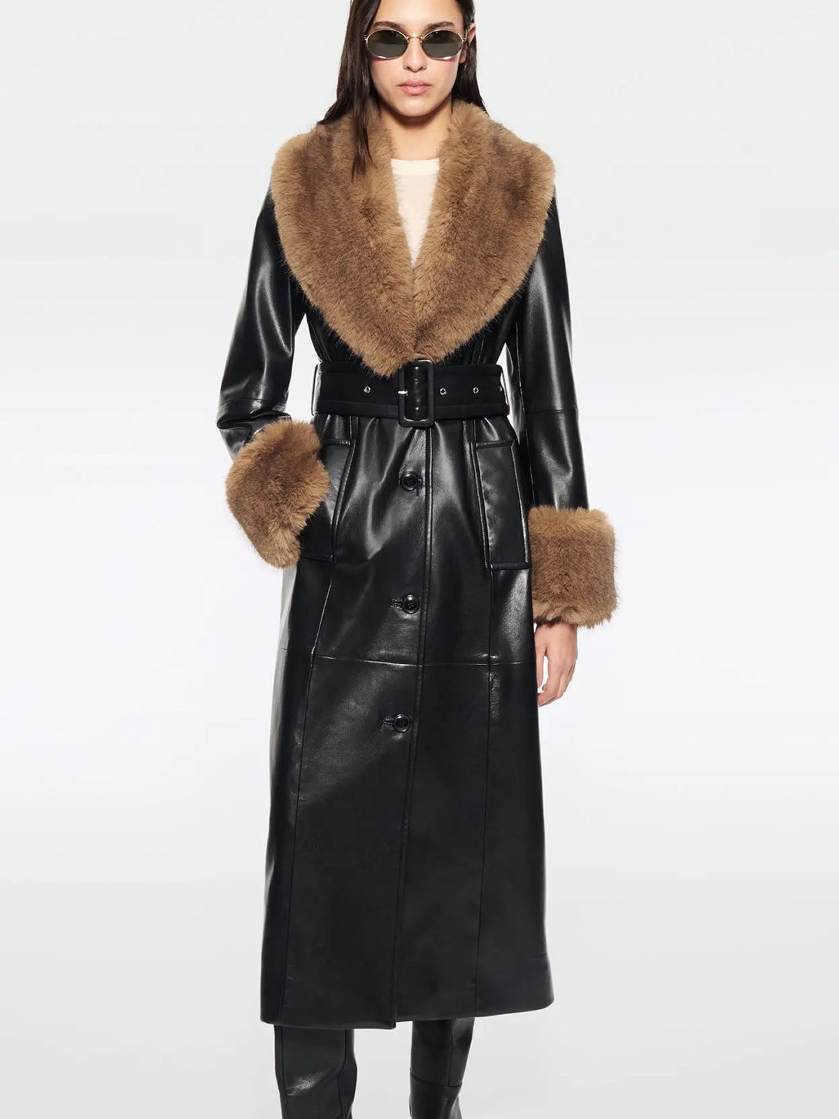 Cappotto Stand Studio