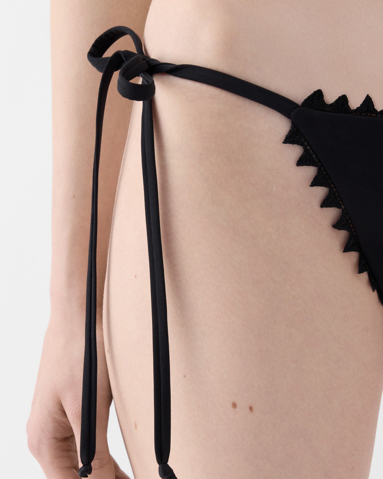 Slip Le Bas De Maillot Picot Jacquemus